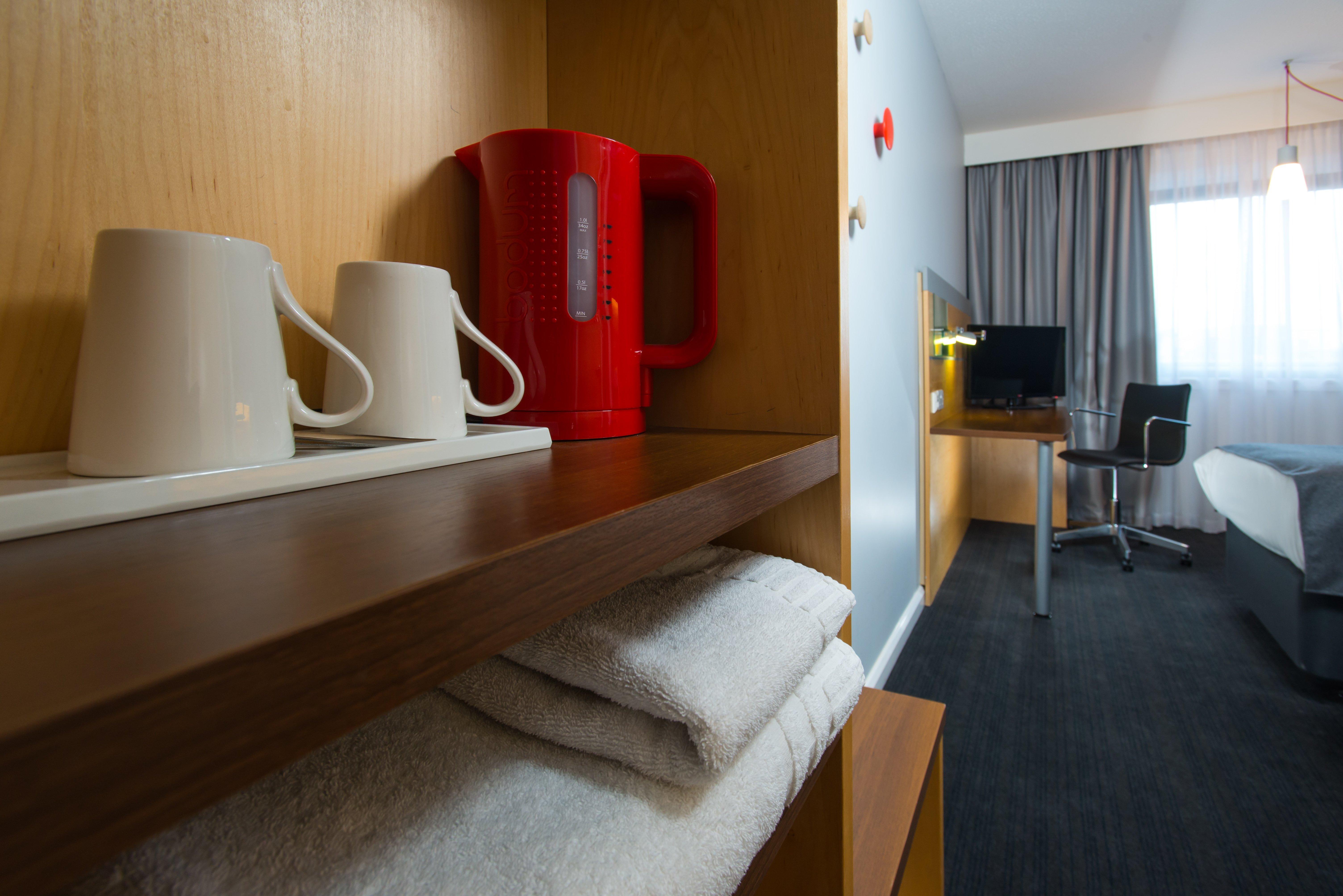 Holiday Inn Express Swansea East, An Ihg Hotel Extérieur photo