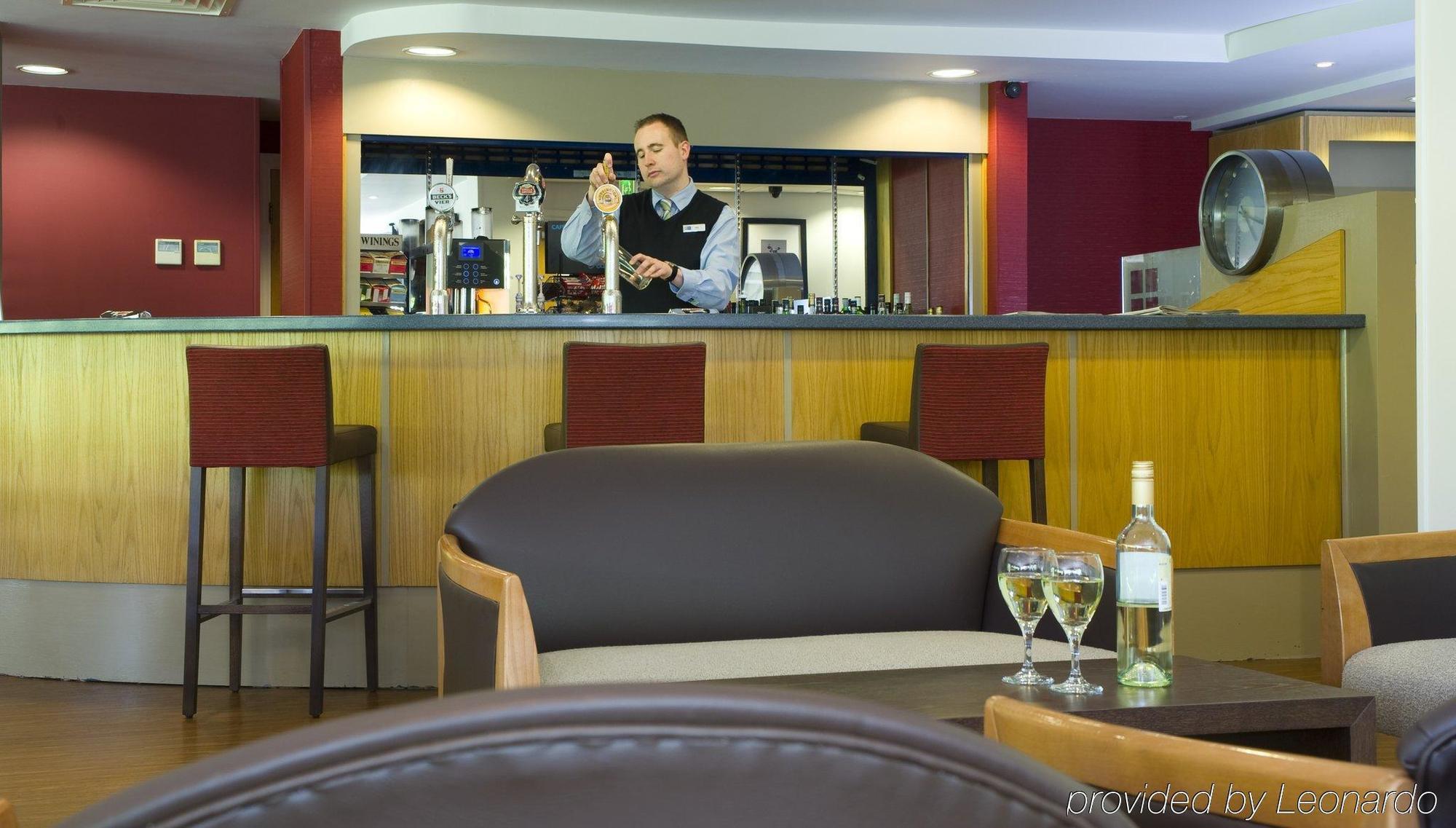 Holiday Inn Express Swansea East, An Ihg Hotel Restaurant photo