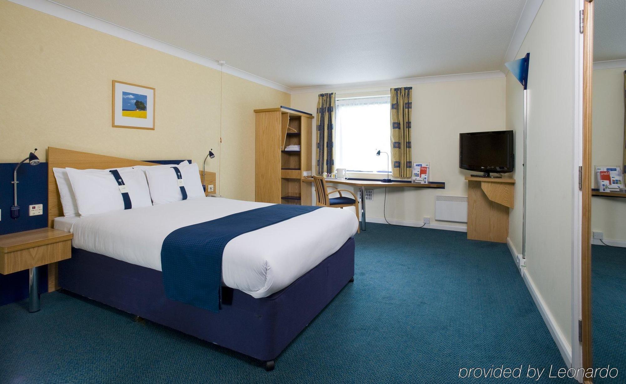 Holiday Inn Express Swansea East, An Ihg Hotel Extérieur photo